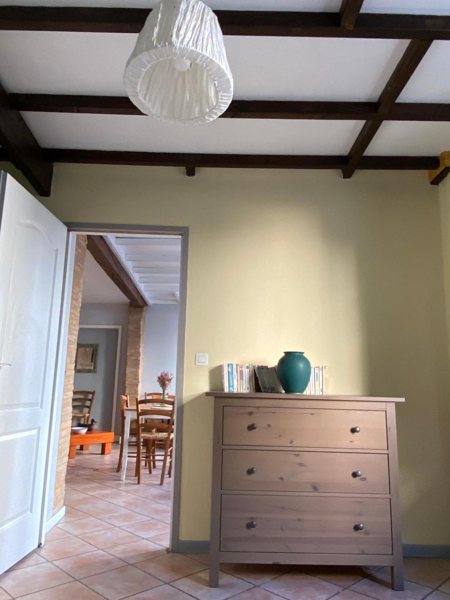 Appartement 3 Pieces Rdc Plein Centre Ville ماركياس المظهر الخارجي الصورة